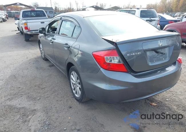 2HGFB2F82CH313615: 38107676