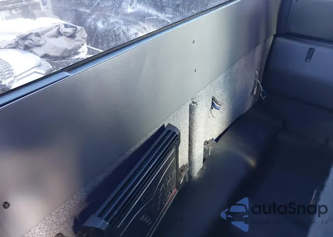 1FTYR14D16PA25579: 38115946