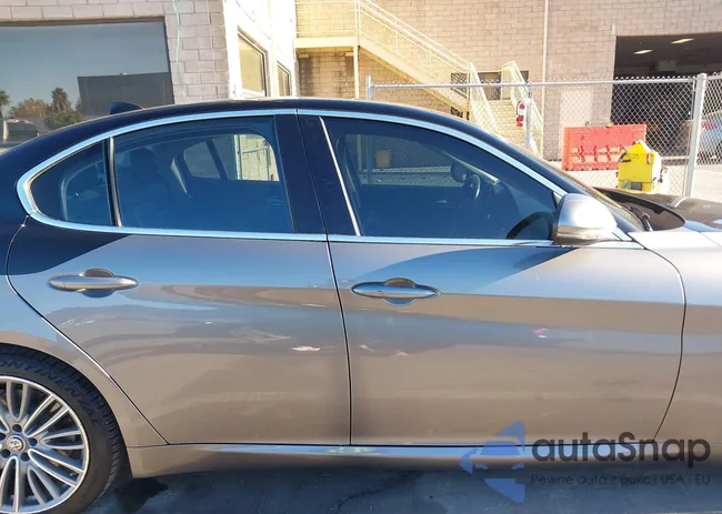 ZARFAECN8H7536327: 38120434