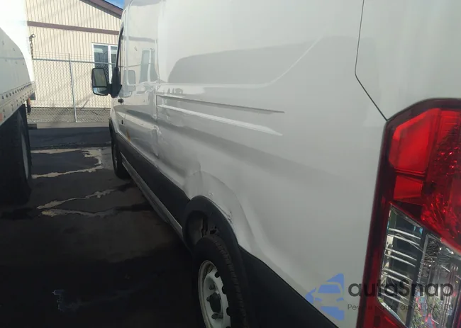 1FTYE2CM9KKB09353: 38121359