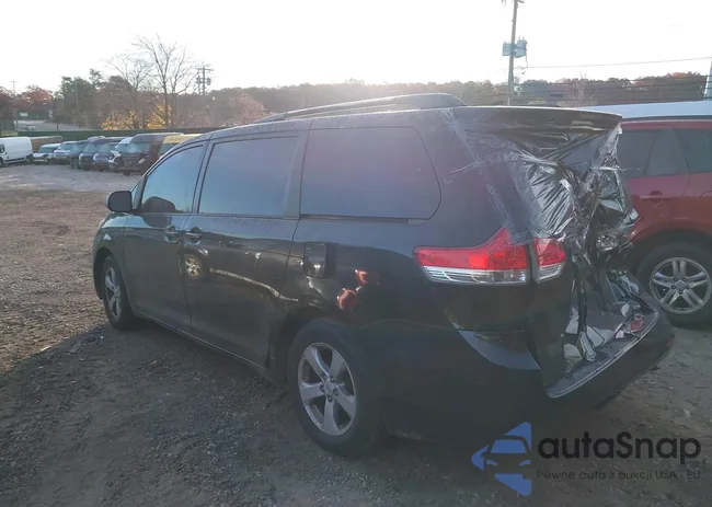 5TDKK3DC2BS021747: 38124275