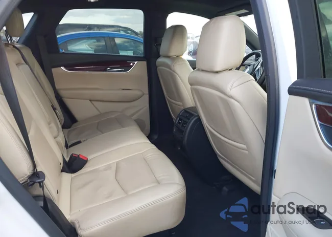 1GYKNBRS1HZ318415: 38140698