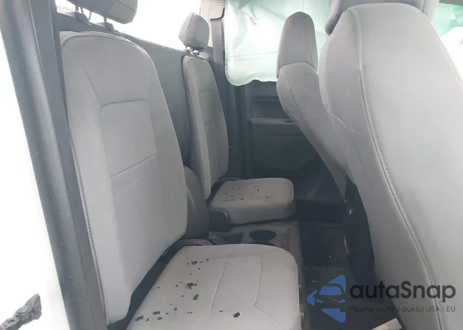 1GCHSBEA0H1210260: 38143783