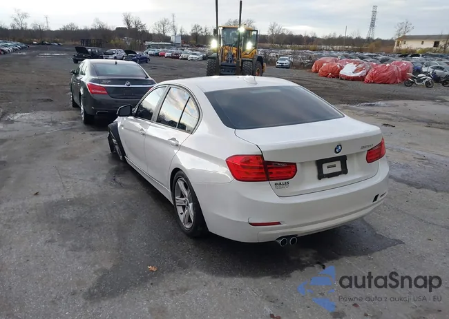 WBA3A5G55DNP26306: 38146771