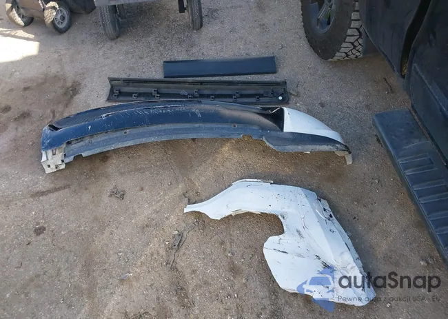 1C4RJEAGXHC952818: 38158570