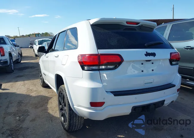 1C4RJEAGXHC952818: 38158570