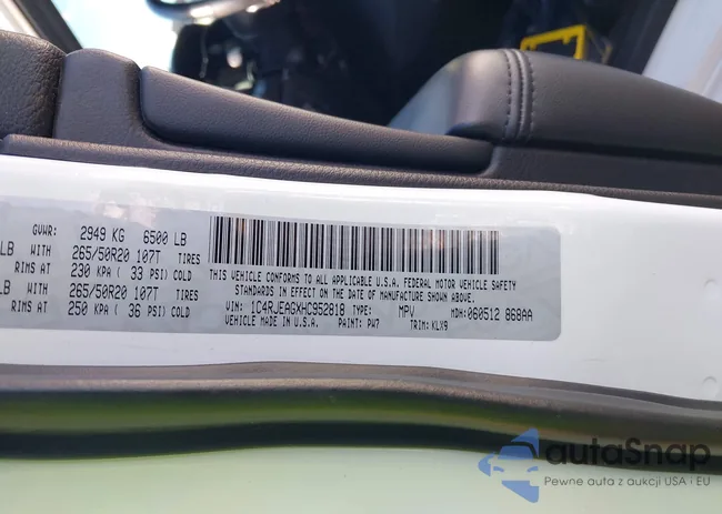 1C4RJEAGXHC952818: 38158570