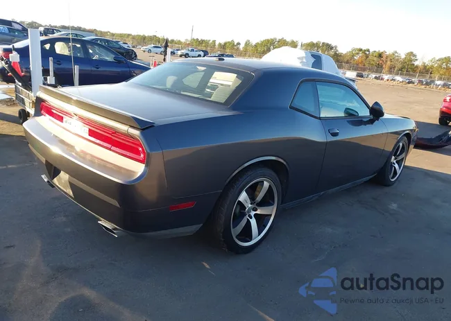 2C3CDYBT2DH700227: 38164267