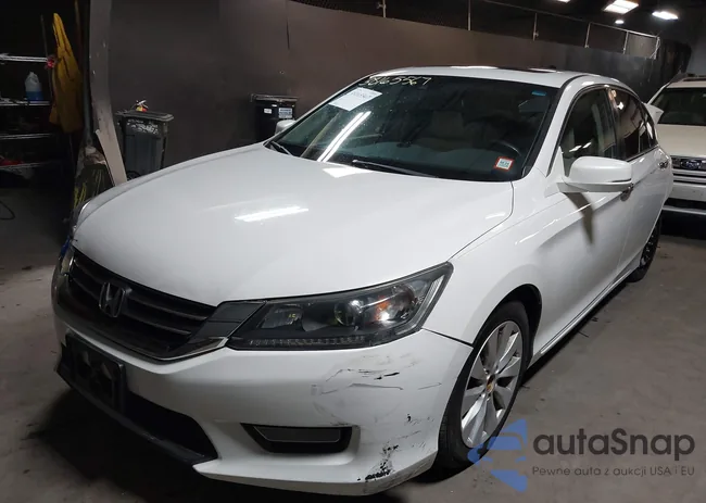 1HGCR2F85FA116018: 38165567