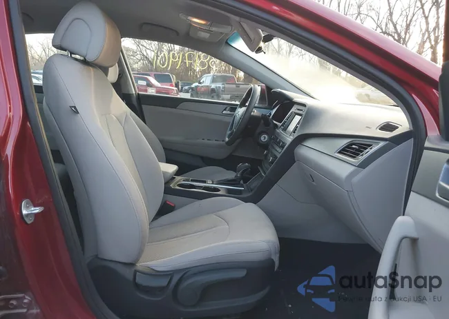 5NPE24AF4GH303189: 38171901