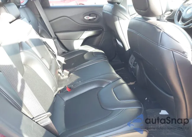 1C4PJLLB0KD284719: 38176526