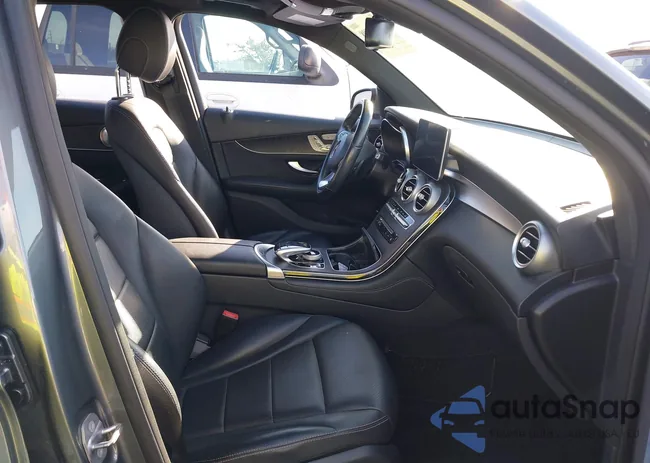 WDC0G4JB2HF143117: 38200698