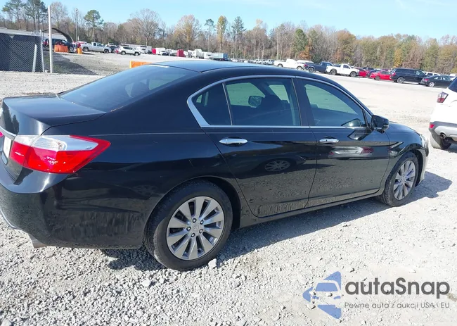 1HGCR2F79EA213972: 38215655