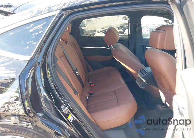 WA11AAGE8NB019880: 38215928