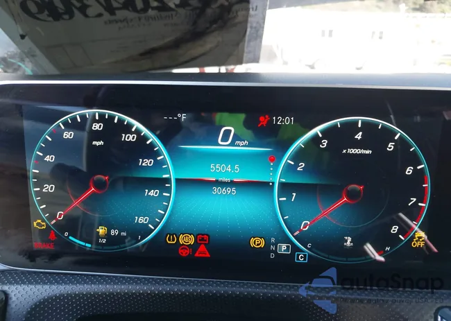 WDD3G4EB4KW019666: 38223774