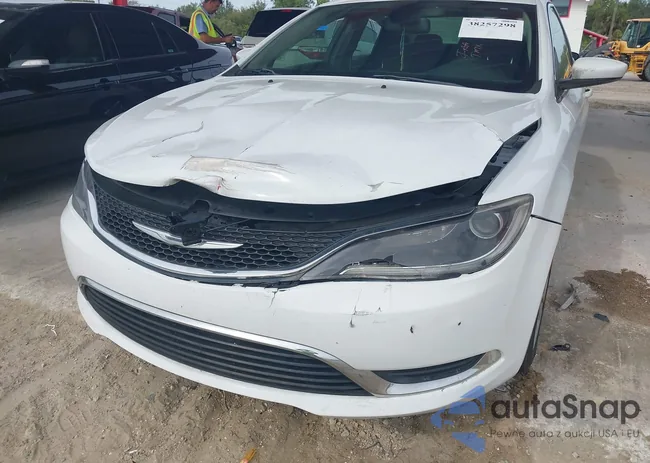 1C3CCCAB0FN743098: 38257298