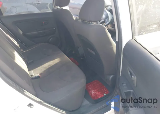 KNDJT2A51C7458465: 38256701