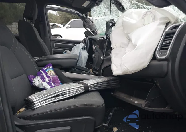 1C6SRFFT2NN132553: 38259602