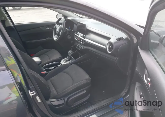 3KPF24AD6ME337864: 38262339