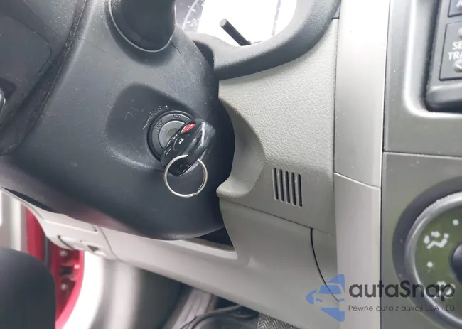 2T1BU4EE6DC926701: 38268062