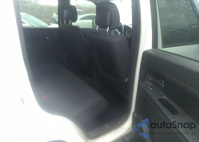 1C4PJMAK5CW209593: 38276039