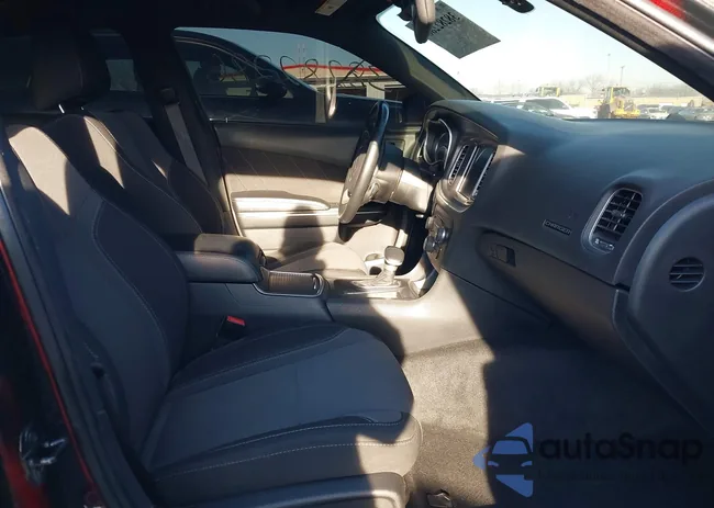 2C3CDXCT2GH196520: 38282286