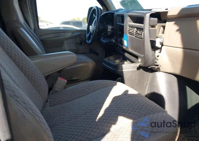 1GCHG39U061140140: 38287117