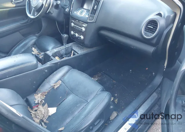 1N4AA5AP5CC848524: 38290596