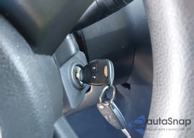 1C4NJPBAXCD616688: 38296168