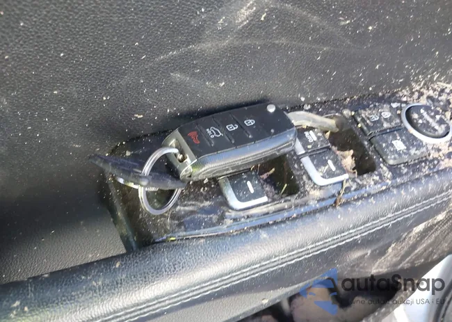 5XYPG4A39GG156469: 38296411