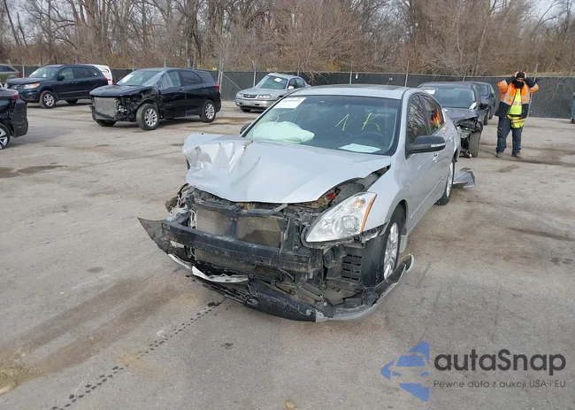 1N4AL2AP4BN458090: 38299952