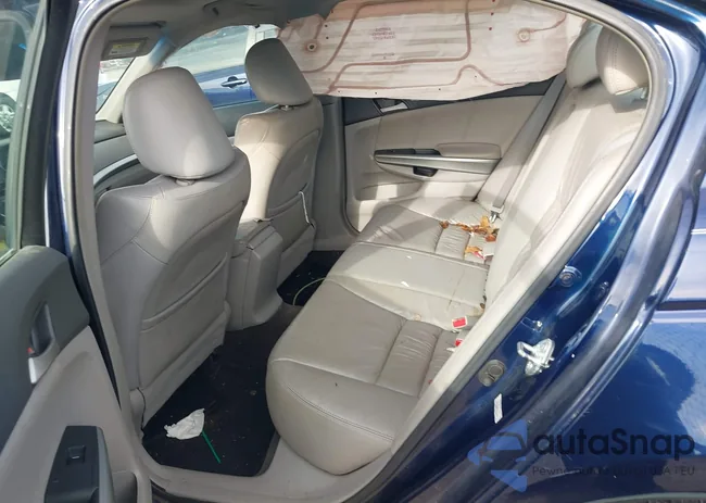 1HGCP26809A055316: 38300752