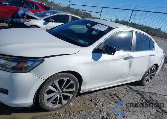 1HGCR2F50EA059831: 38317737