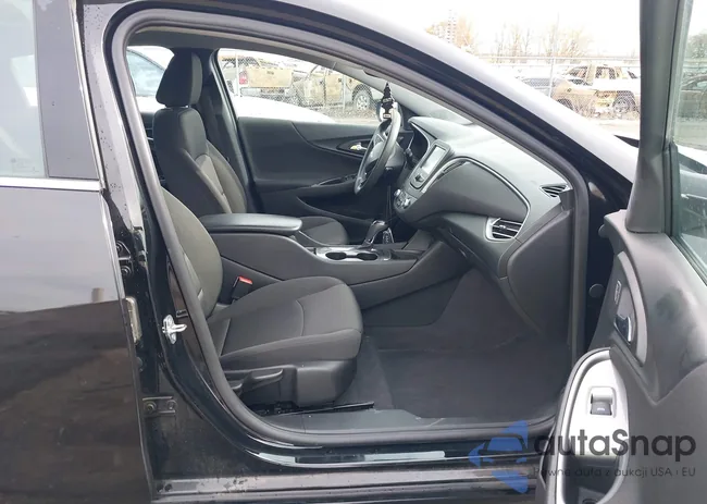 1G1ZB5ST4JF273813: 38328078