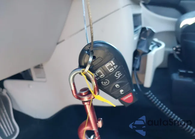 2C7WDGCGXJR218778: 38332097