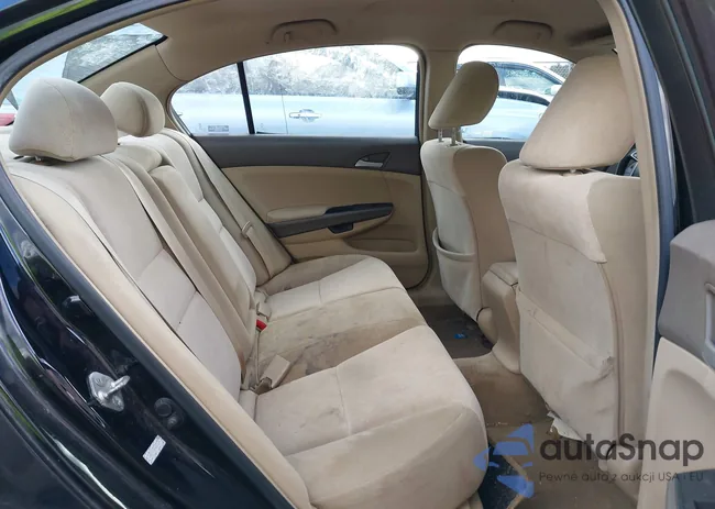 1HGCP26309A043879: 38339918