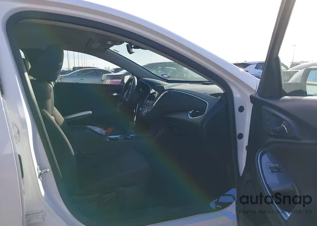 1G1ZD5ST6LF107421: 38341733