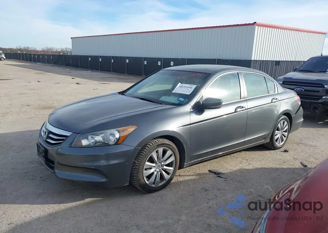 1HGCP2F89CA203079: 38351896