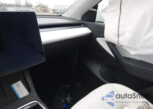 5YJYGDEE3MF179426: 38375641