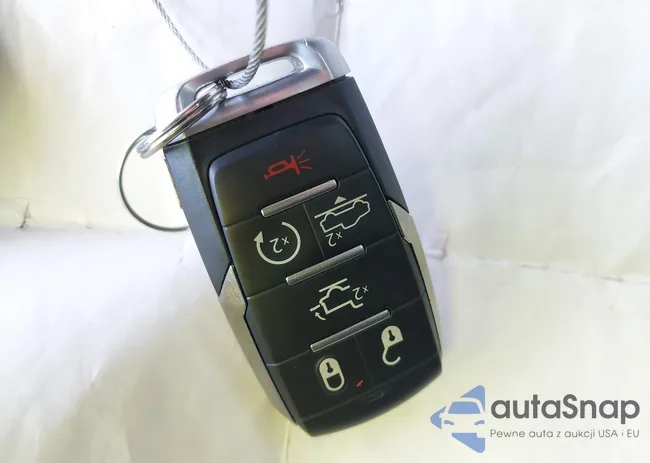 1C6SRFHT3NN348554: 38377745