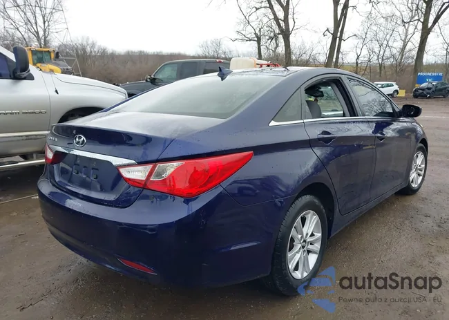 5NPEB4AC2DH801201: 38391571