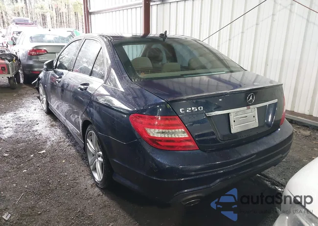 WDDGF4HB4CA680144: 38398221