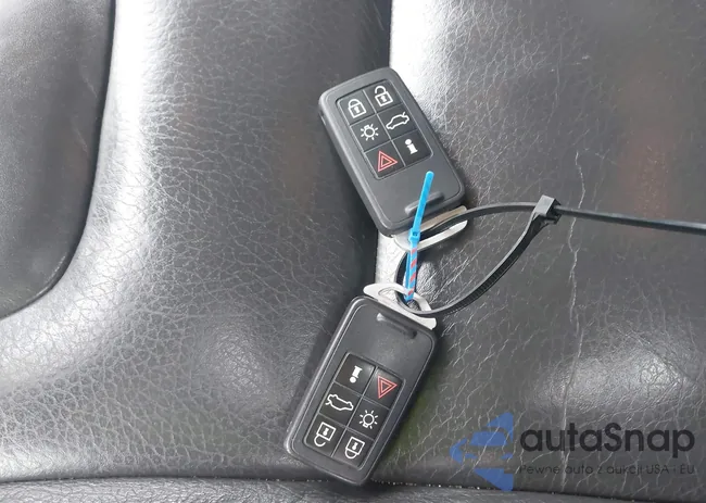 YV1612FH8D2227201: 38402939