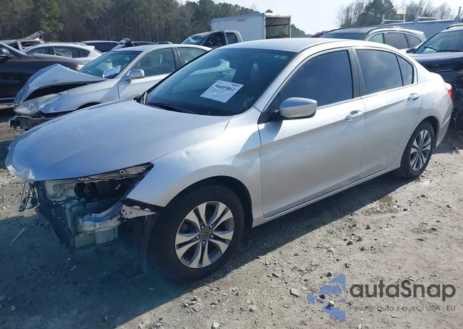 1HGCR2F30DA205142: 38405861