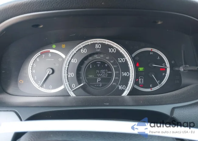 1HGCR2F30DA205142: 38405861