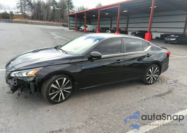 1N4BL4CW9KN320193: 38412465