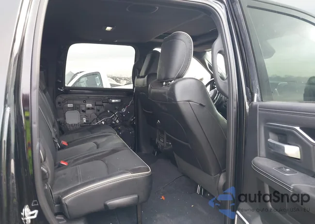 3C6UR5NL0LG192048: 38424589