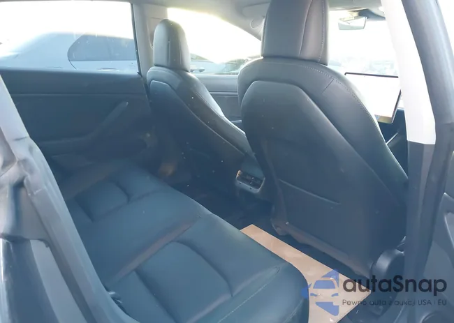 5YJ3E1EB2JF132498: 38435036