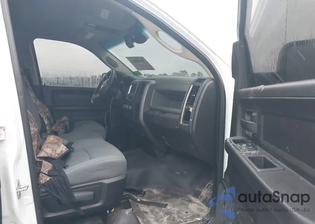 1C6RR7FT1DS632272: 38440883