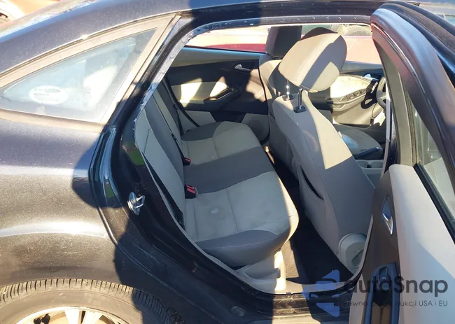 1FADP3F21EL395759: 38440944